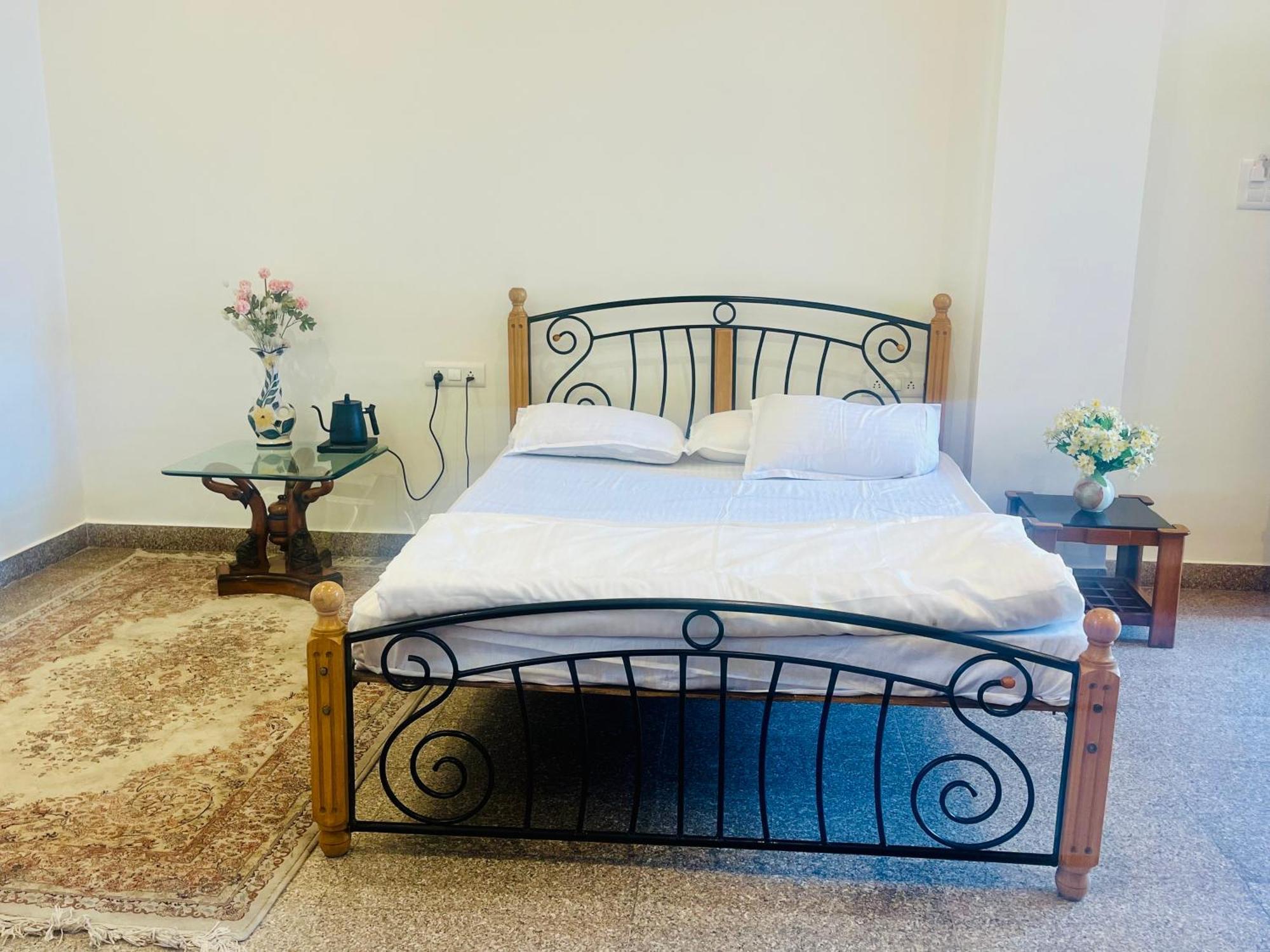Hotel Mulberry Garden Waranasi Zewnętrze zdjęcie