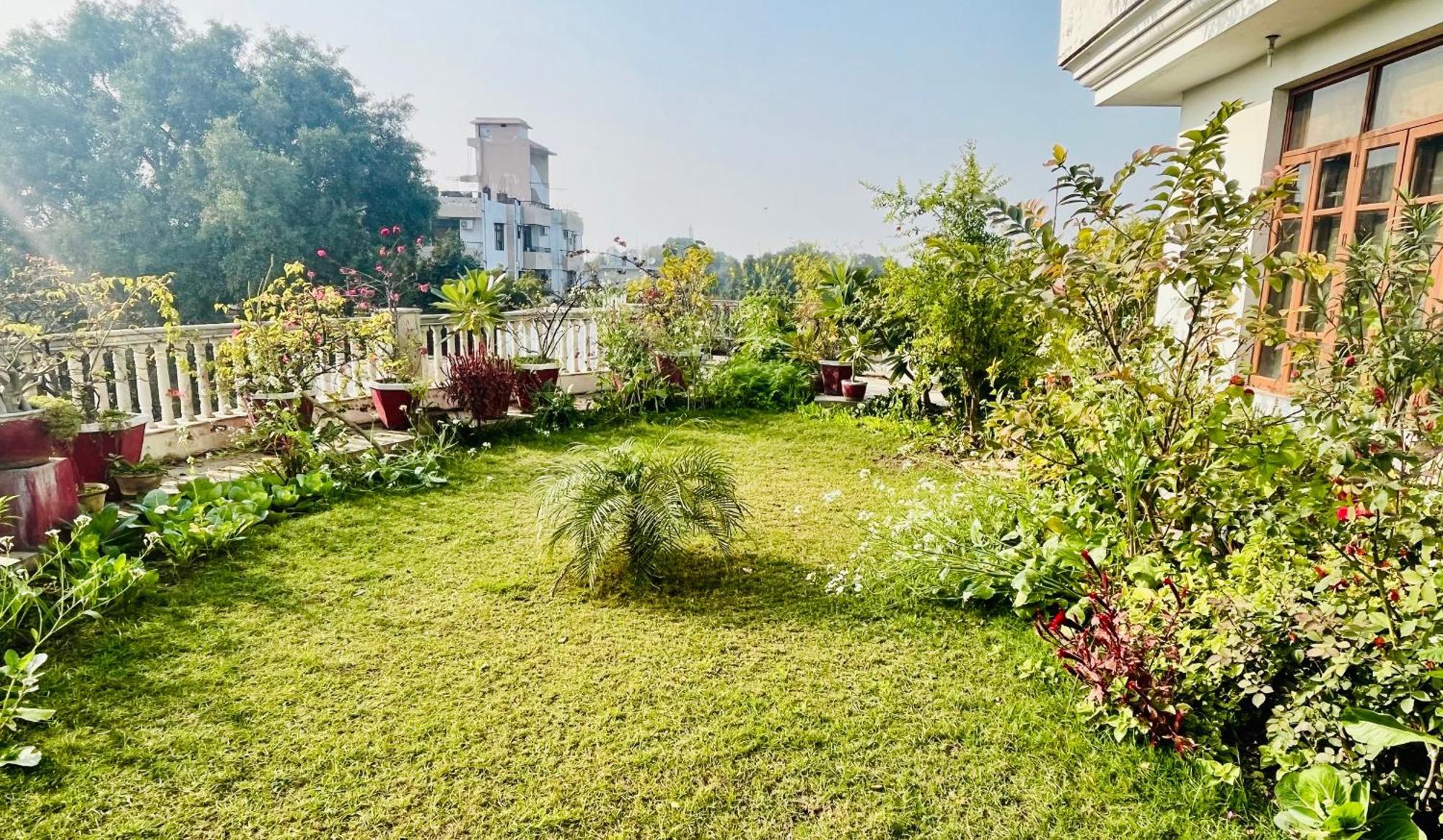 Hotel Mulberry Garden Waranasi Zewnętrze zdjęcie